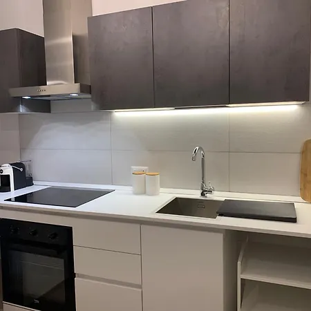 Brezza Suite - Bilocale In Centro - Cucina Patio E Giardino A Pochi Passi Dal Mare *