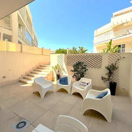 Brezza Suite - Bilocale In Centro - Cucina Patio E Giardino A Pochi Passi Dal Mare * Polignano a Mare
