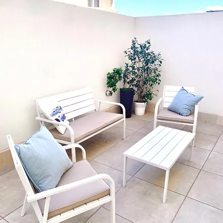 Apartment Brezza - Patio & Sea - Bilocale In Centro - Affitto Breve *