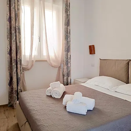 Brezza - Patio & Sea - Bilocale In Centro - Affitto Breve Apartment
